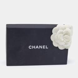 Pre Owned Chanel White Leather & Gold Tone Chain Detail Hair Clip