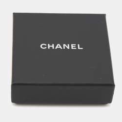 Pre Owned Chanel CC Faux Pearl Glass Enamel Gold Tone Brooch