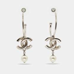 Pre Owned Chanel CC Crystal Enamel Faux Pearl Silver Tone Earrings