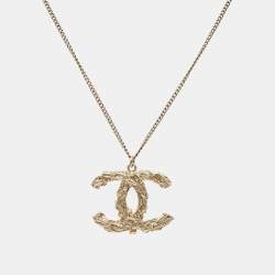 Pre Owned Chanel CC Crystals Gold Tone Metal Pendant Necklace