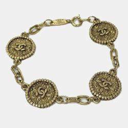Pre Owned Chanel CC Gold Metal Bracelet 18