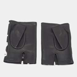 Pre Owned Chanel Black CC Appliqued Leather Fingerless Gloves Size 7.5