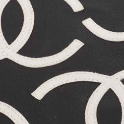 Pre Owned Chanel Black CC Appliqued Leather Fingerless Gloves Size 7.5