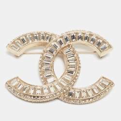 Pre Owned Chanel Pale Gold Tone Crystal Baguette CC Brooch