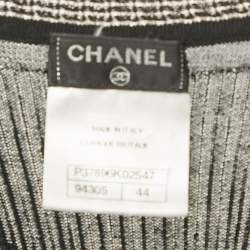 مملوكة مسبقًا Chanel Black Logo Detail Rib Knit Top L