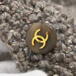 مملوكة مسبقًا جاكيت شانيل بدون ياقة بني 93A مقاس 40