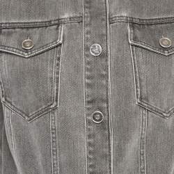 Pre Owned جاكيت شانييل دنيم رمادي مغسول مقاس صغير