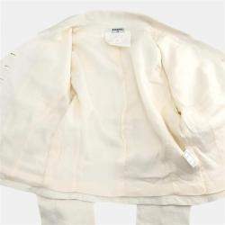 Pre Owned جاكيت شانيل أبيض بزر أحادي مقاس صغير