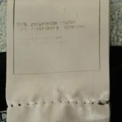 مملوكة مسبقًا فستان شانيل قصير بحمالات نايلون أسود مقاس متوسط (ميديم)