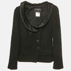 مملوكة مسبقًا جاكيت شانيل تويد أسود بياقة ساتان مقاس صغير