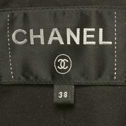 مملوكة مسبقًا معطف شانييل مخمل أسود طويل مقاس وسط