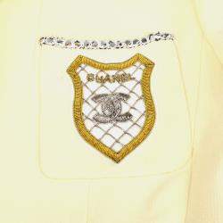 مملوكة مسبقًا جاكيت شانيل مزدوج الصدر شعار أوف وايت