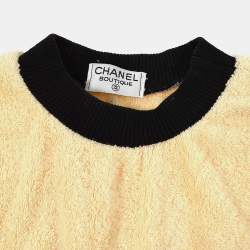 مملوكة مسبقًا توب شانيل ياقة دائرية أكمام طويلة أوف وايت أسود