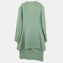 Pre Owned بدلة تنورة جاكيت شانيل أخضر فاتح #42