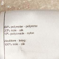 Pre Owned جاكيت شانيل لوريكس وردي بسحاب صغير