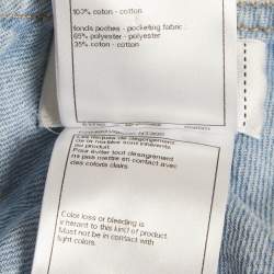 مملوكة مسبقًا شورت شانييل دنيم أزرق بخصر عالي صغير/خصر 24 بوصة