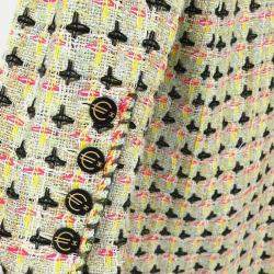 Pre Owned جاكيت شانيل بسحاب أخضر فاتح 02P مقاس 42