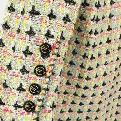 Pre Owned جاكيت شانيل بسحاب أخضر فاتح 02P مقاس 42