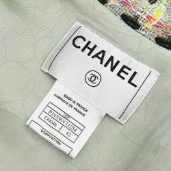 Pre Owned جاكيت شانيل بسحاب أخضر فاتح 02P مقاس 42
