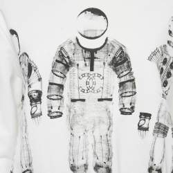 Pre Owned سويت شيرت قطن مطبوع أبيض  شانيل مقاس متوسط - ميديم