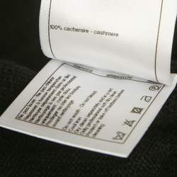 Pre Owned كارديغان شانيل كشمير أسود بحزام شعار طويل بأزرار مقاس صغير