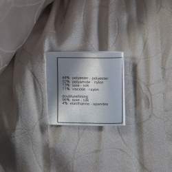 مملوكة مسبقًا معطف شانيل حواف منسلة تويد مزيج حرير رمادي S