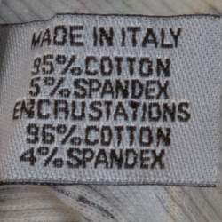 Pre Owned توب شانيل كريمي طباعة فالانتين مضلع بلا أكمام مقاس كبير - لارج