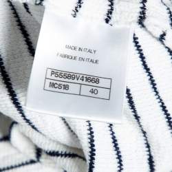 مملوكة مسبقًا توب شانيل تيري قماش مخطط  أبيض بلا أكمام مقاس متوسط - ميديوم