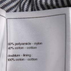 Pre Owned معطف شانيل أزرق وأبيض مغزول مقاس صغير - سمول