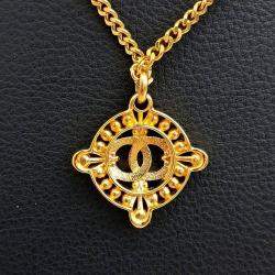 مملوكة مسبقًا قلادة شانيل ذهب