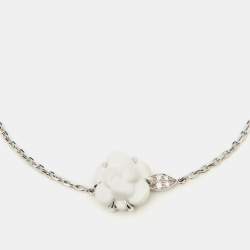  Chanel Camélia Sculpté White Agate Inlay Diamond 18k White Gold Bracelet 