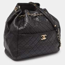 Pre Owned Chanel Black Quilted Leather CC Lock Drawstring Bucket Bag