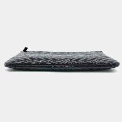 Pre Owned Chanel Black patent leather cc medium clutch bag