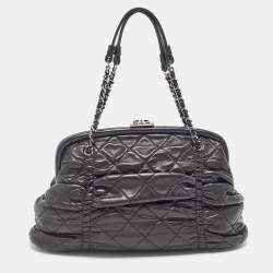 Pre Owned Chanel Black Quilted Leather Sharpei Frame Bag