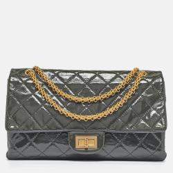 Pre Owned Chanel Grey Quilted Aged Patent Leather Classic 227 Reissue 2.55 Flap Bag