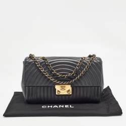 Pre Owned Chanel Black Quilted Leather Medium Pagoda Flap Bag