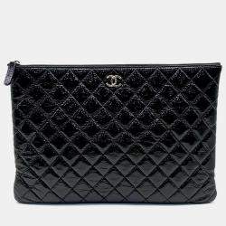 Pre Owned Chanel Black Quilted Leather O-Case Clutch