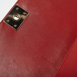 Pre Owned Chanel Red Chevron Leather Medium Boy Flap Bag