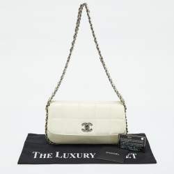 Pre Owned Chanel White Square Quilted Leather Multi Chain Classic Flap Bag