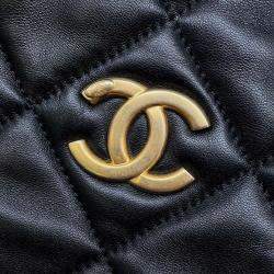 Chanel Black Quilted Lambskin Small Diamond Chain Crossbody Bag 