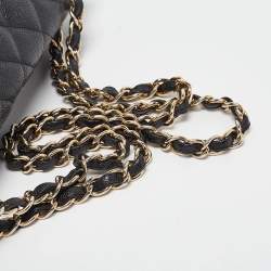 Pre Owned Chanel Black Quilted Caviar Leather Maxi Classic Single Flap Bag