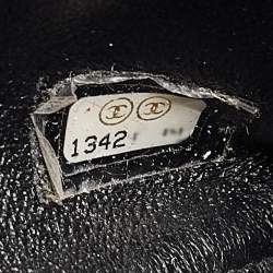 Pre Owned Chanel Black Quilted Caviar Leather Maxi Classic Single Flap Bag