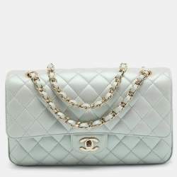 Pre Owned Chanel Green Iridescent Quilted Leather Medium Classic Double Flap Bag