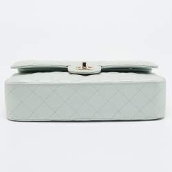 Pre Owned Chanel Green Iridescent Quilted Leather Medium Classic Double Flap Bag