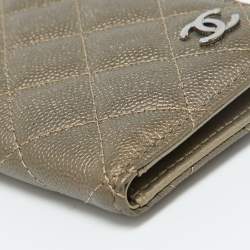 Chanel Metallic Quilted Caviar Leather CC Logo Card Case
