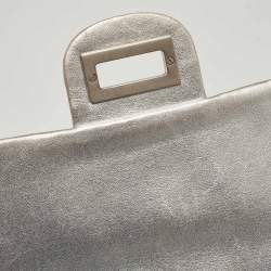 Pre Owned Chanel Silver Quilted Leather Classic 226 Reissue 2.55 Flap Bag 