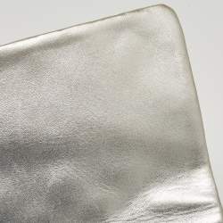 Pre Owned Chanel Silver Quilted Leather Classic 226 Reissue 2.55 Flap Bag 