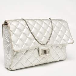 Pre Owned Chanel Silver Quilted Leather Classic 226 Reissue 2.55 Flap Bag 