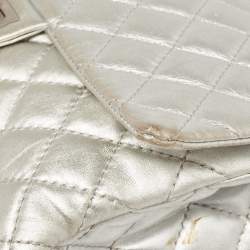 Pre Owned Chanel Silver Quilted Leather Classic 226 Reissue 2.55 Flap Bag 
