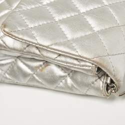 Pre Owned Chanel Silver Quilted Leather Classic 226 Reissue 2.55 Flap Bag 
